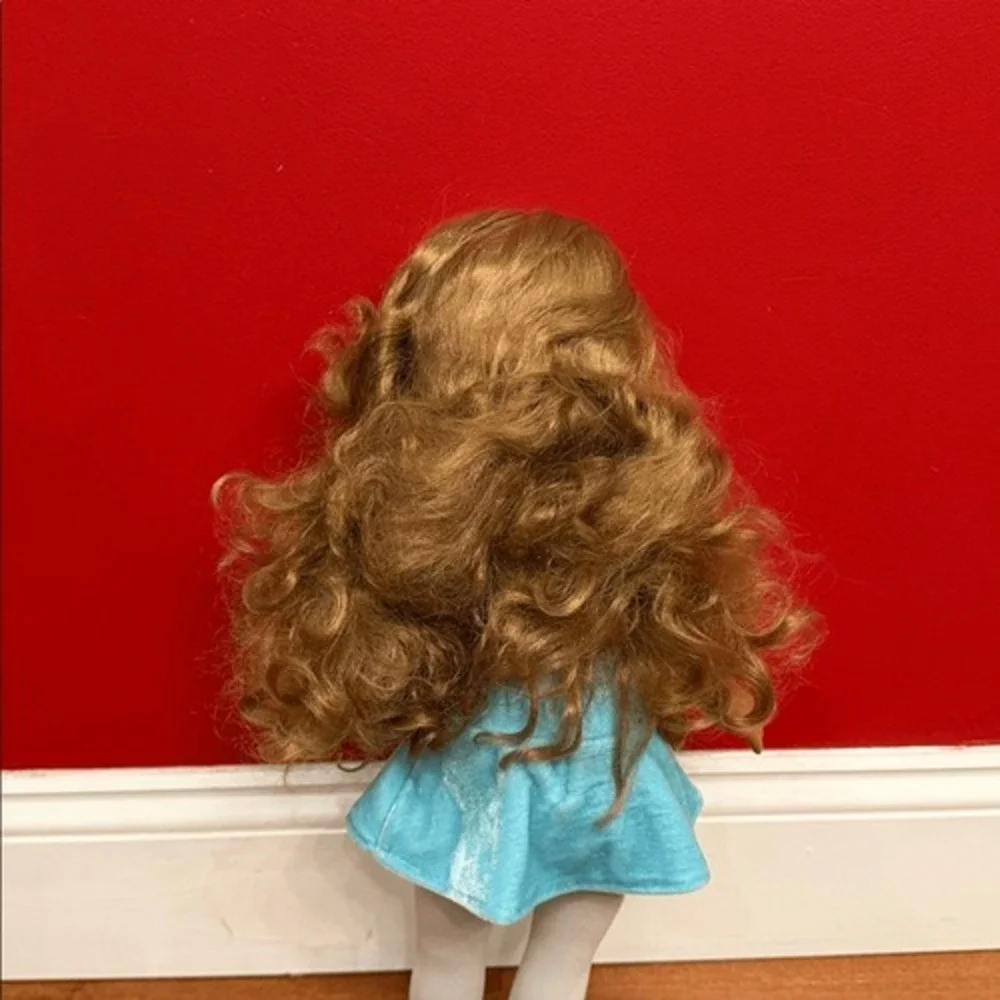 Cititoy Doll Blonde Wavy Hair Blue Eyes‎  18in in American girl outfit